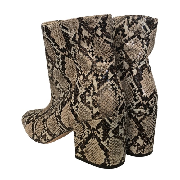 Urban Outfitters Thelma Ankle Boot - Picture 6 of 16